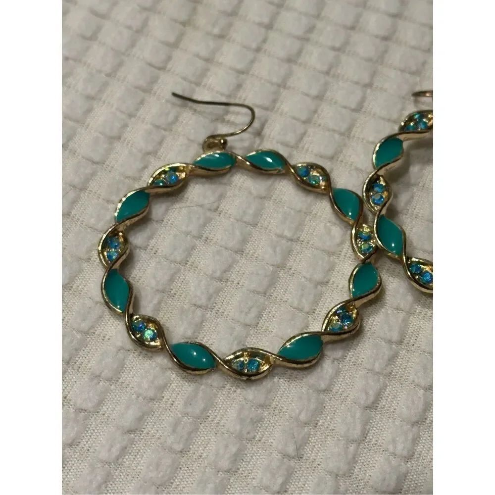 Gold tone dangle hoops - Picture 4 of 5